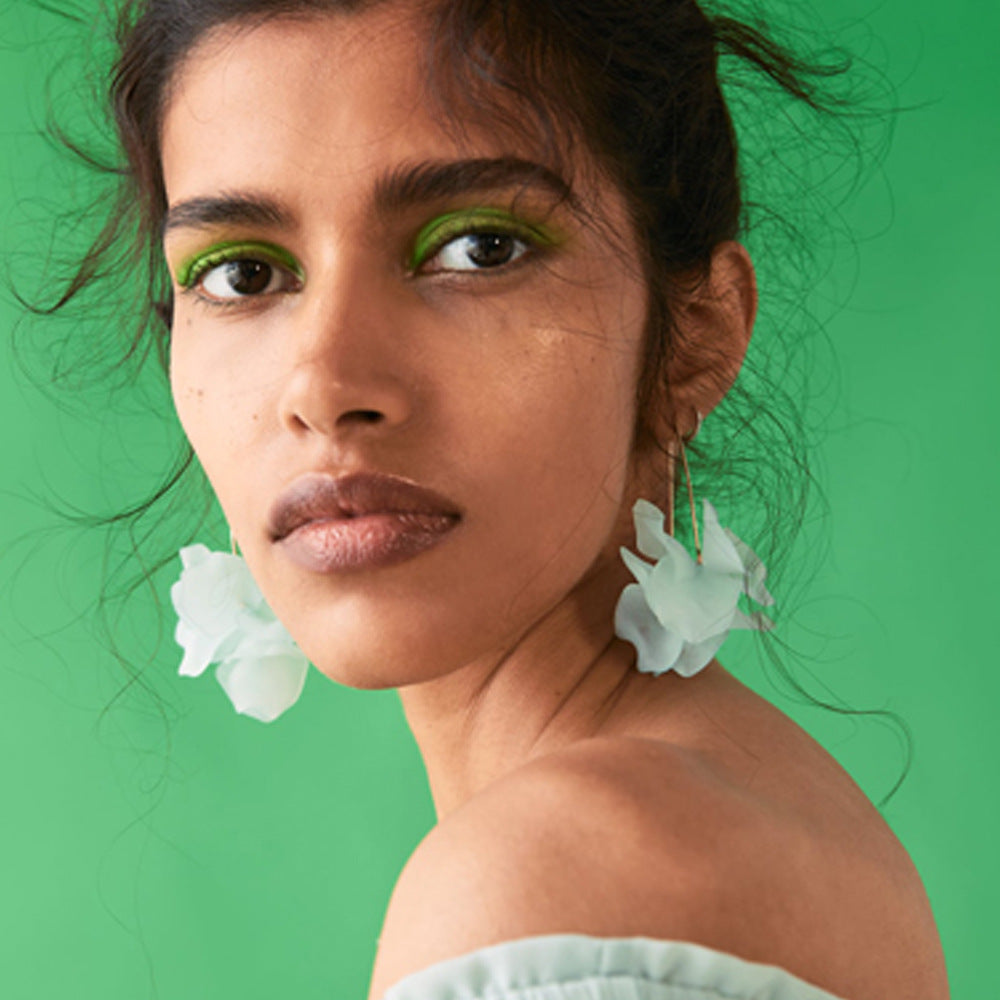 Uskae Flower Earrings