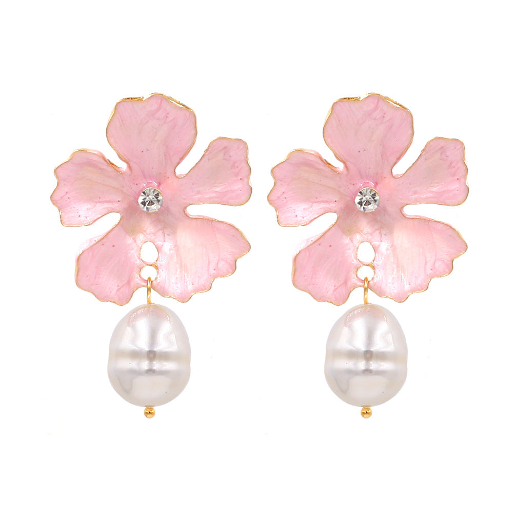 Uskae Sweet Flower and Pearl Earrings
